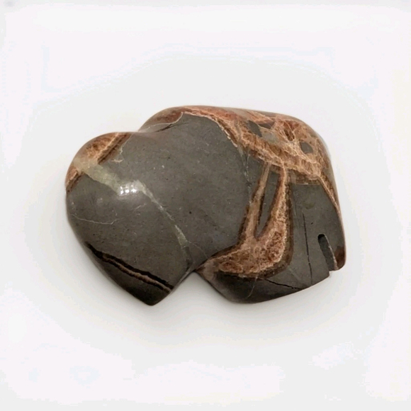 Zuni Fetish Septarian Buffalo Nodule Carving Grey and Brown 1.75" - Picture 2 of 9